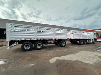 Camion double remorque neuf ou occasion en bon état