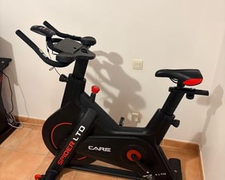 Vélo d'appartement quasi neuf, peu utilisé