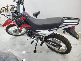 Honda XR 200 Cross, moto immatriculée en bon état