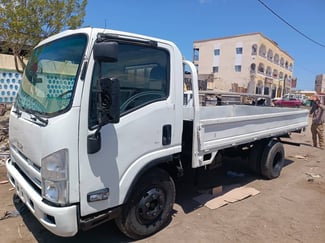 Isuzu Dyna 4HF1 robuste et fiable pour travail