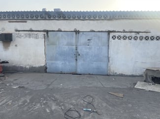Dépôt de stockage 140 m² en zone industrielle