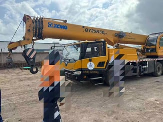 Grue mobile 25 tonnes neuve