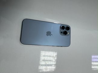 iPhone 13 Pro Max 256 Go, batterie 100%, état impeccable