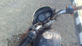 Moto Hero 100 en très bon état