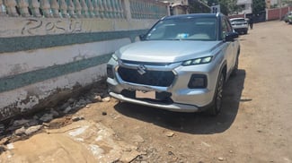 Suzuki Grand Vitara 2023 SUV moderne et confortable