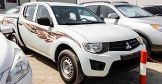 Mitsubishi L200 2014 Blanc 4x4 robuste