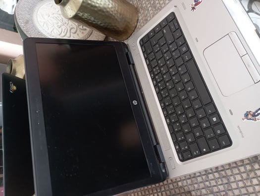 PC portable HP ProBook 640 G2, i7, Windows 10, chargeur inclus