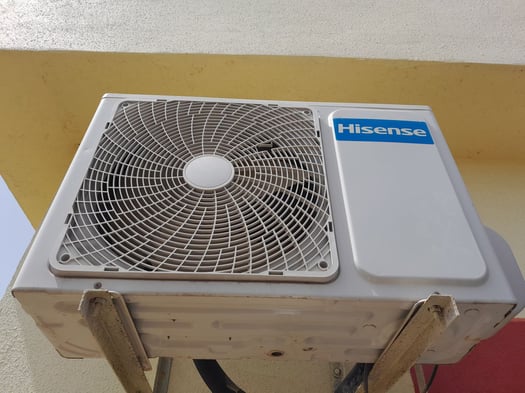 Climatiseur Hisense peu utilisé à petit prix