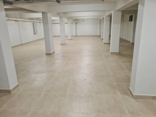 Espace de stockage 300m2 à louer en centre-ville