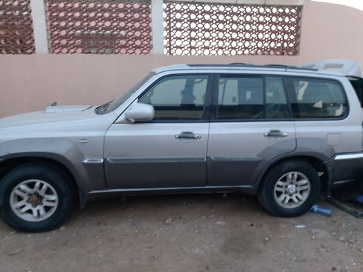 Hyundai Terracan 2003 en bon état, moteur et radiateur récemment remplacés