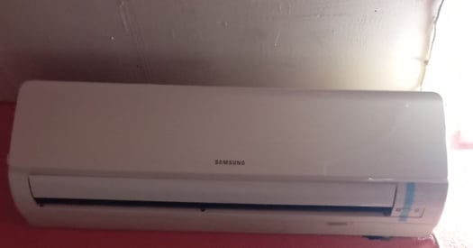 Climatiseur Samsung 2,5ch, en excellent état