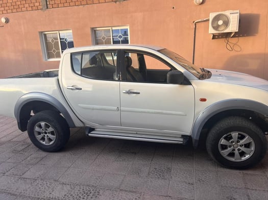 Conquérez Tous les Terrains avec le Mitsubishi L200 2010