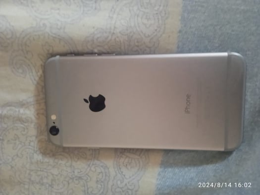 iPhone 6 ,état neuf, prix négociable