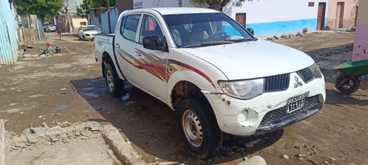 Mitsubishi Triton 2011, diesel, bon état, à débattre