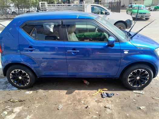 Suzuki Ignis Bleue Essence, Clim 100%, Négociable