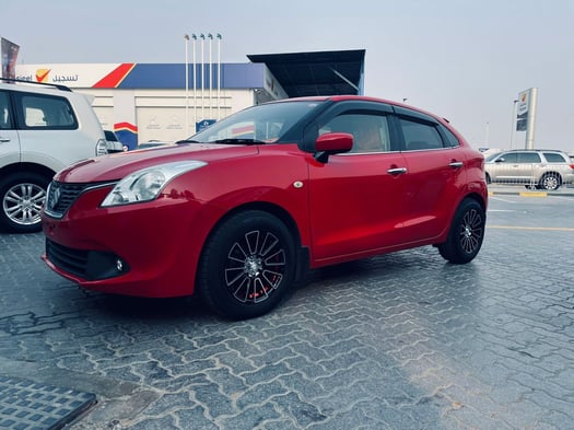 Voiture Suzuki Baleno 2017, automatique, en excellent état