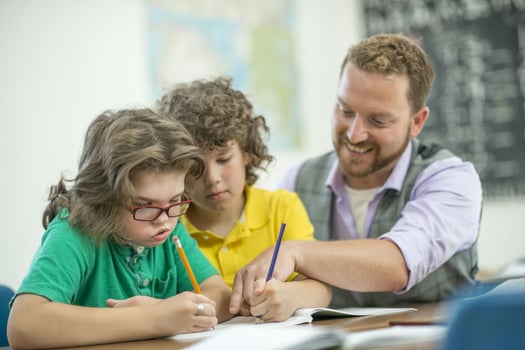 Assistance Personnelle pour la Planification des Études de Vos Enfants !