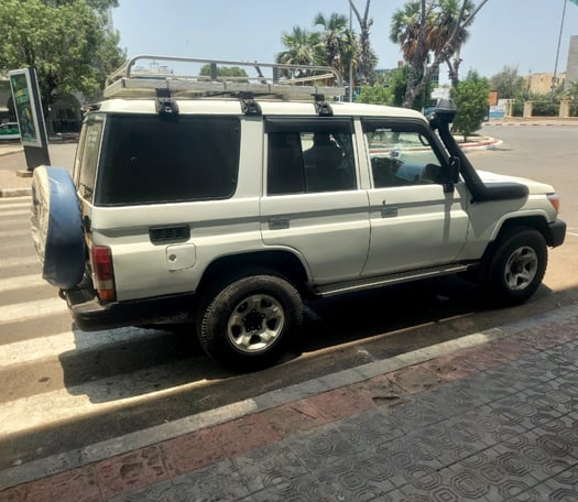 Toyota Land Cruiser HardTop 2021, diesel, très bon état