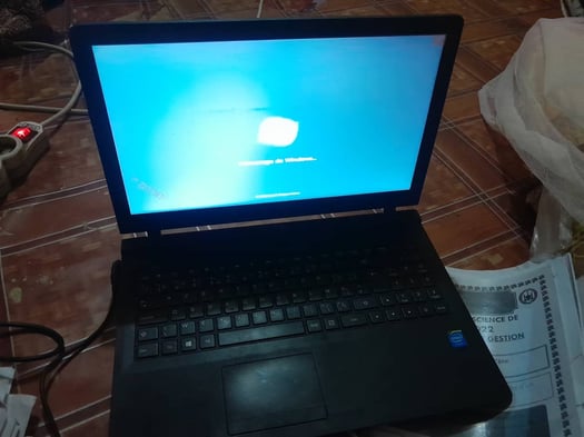 PC Lenovo neuf, 500 Go, 1,5 ans d'utilisation, prix négociable