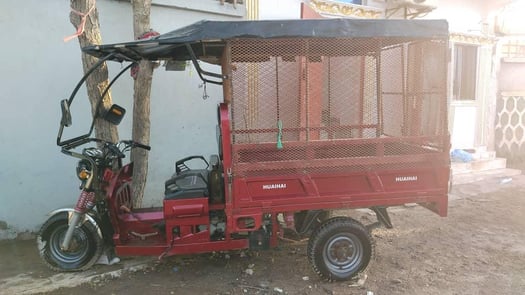 À vendre moto Tricycle utilisé 1 mois