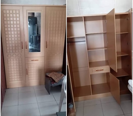 Armoire neuve emballée dans son carton