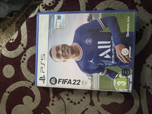 Jeu FIFA 22 pour PS5 en excellent état