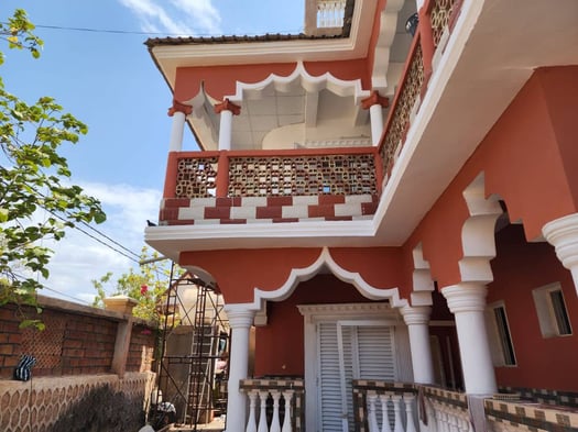 Maison spacieuse à louer à Wadajir 2 avec terrasse