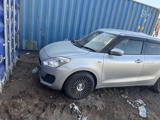 Suzuki Swift 2018, 110 000 km, gris