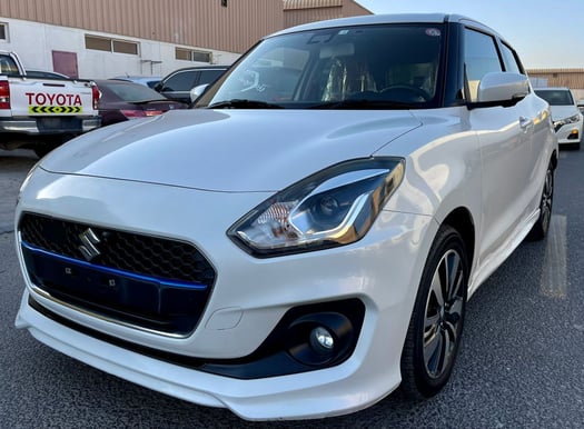 Suzuki Swift 2018/2019 Boîte Auto, Toutes Options, Essence, Faible Kilométrage