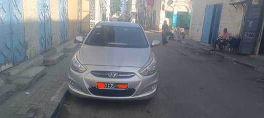 Location de deux voitures Hyundai Accent et Tucson - Confort et tarifs avantageux