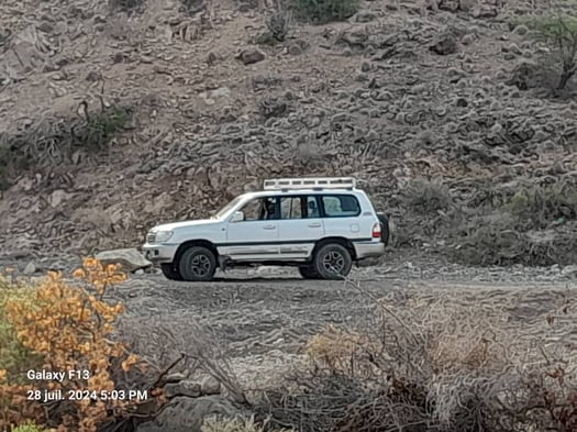 Toyota Land Cruiser 105 Châssis Long, Climatisée, Boîte Manuelle