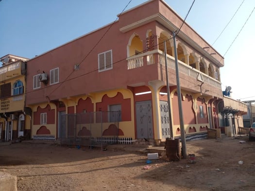 Appartement familial spacieux à Barwako 2 avec cuisine équipée et salle à manger