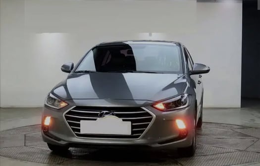 Location véhicule : Hyundai avante toutes options