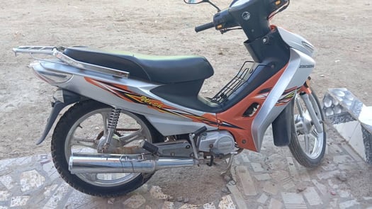 Moto Jincheng 110 Al Gamil, 1 an, 130 mille négociable