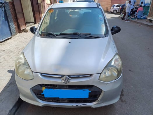 Suzuki Alto 800, manuelle, essence, clim fonctionnement