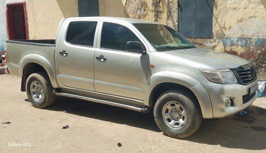 Toyota Hilux diesel, bon état, prix négociable