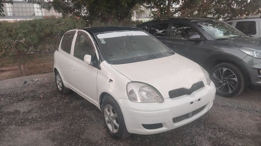 Toyota Vitz 2004 en bon état à vendre