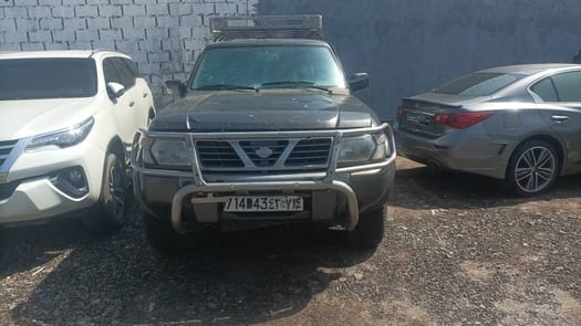 Nissan Patrol Y61 Diesel avec Climatisation en Marche