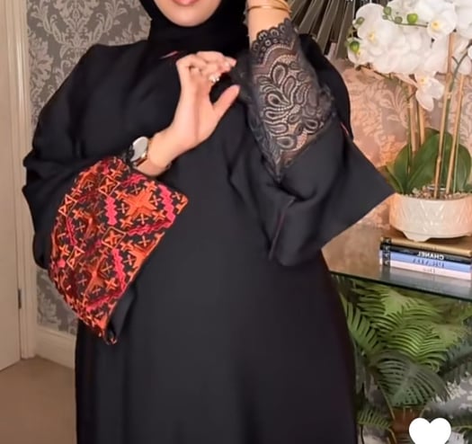 Abayas élégantes à prix intéressants à vendre