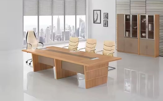 Table de réunion moderne en bois avec finition élégante