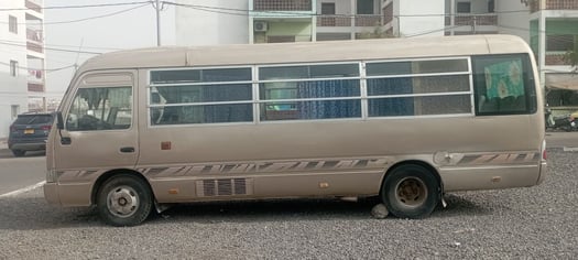 Bus Toyota Coaster à vendre - Prix négociable