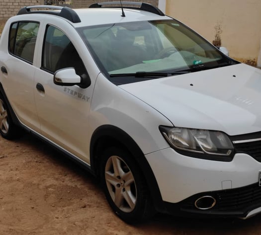 Renault Sandero Stepway 2018, boîte automatique, excellent état à vendre