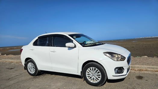 Suzuki Dzire 2018 en excellent état, transmission manuelle