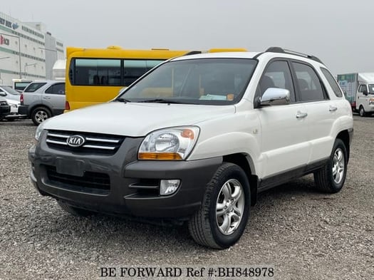 Kia Sportage en bon état avec moteur neuf.