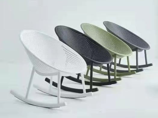 Fauteuils à bascule design en plastique – Neufs, plusieurs coloris