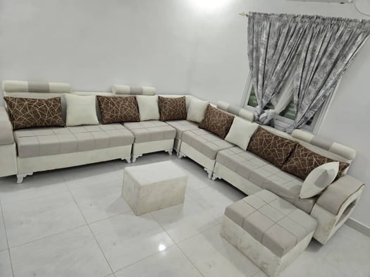 Salon en L confortable - Bon état, petit prix