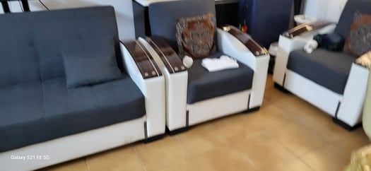 Salon et chambre à coucher à vendre