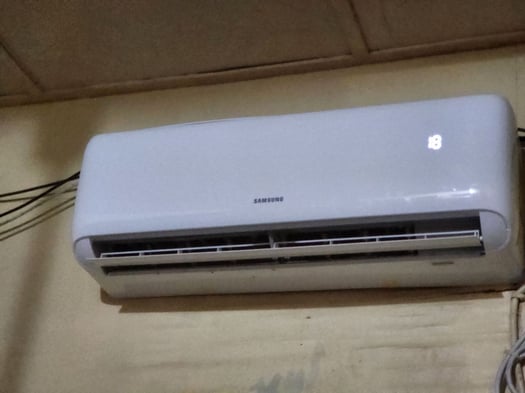 Climatiseur Samsung 5 mois d\'utilisation, en excellent état