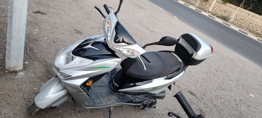 Scooter neuf, peu utilisé, prix négociable