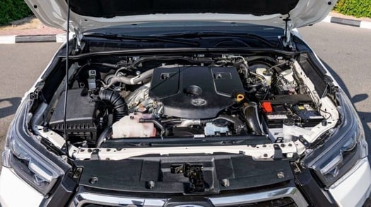 Toyota Hilux Adventure 2.8L, 2024, boîte Automatique, état impeccable